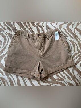 Old Navy Women’s Tan/Khaki Cuffed Cotton Shorts